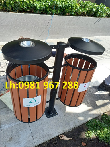 Thùng rác cọc treo đôi.jpg